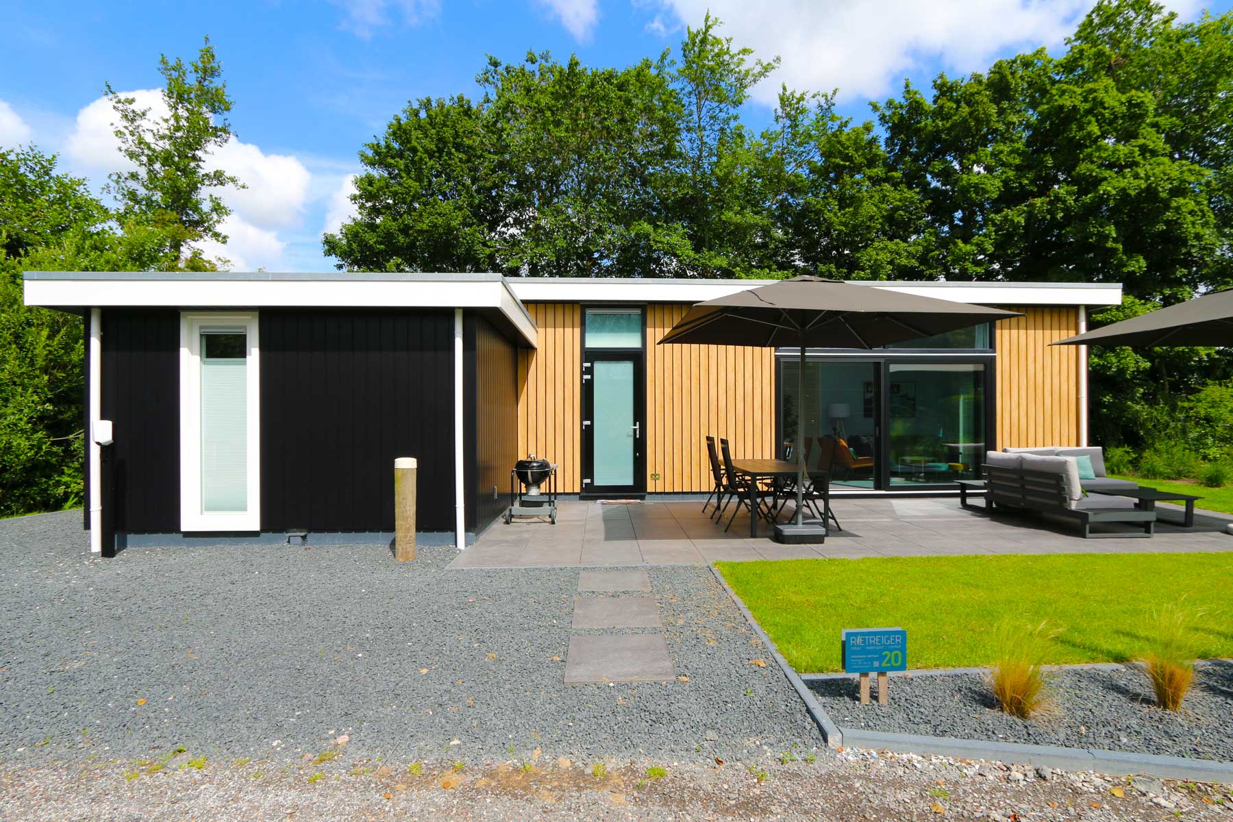 Rietreiger-vakantielodge-van-Lodges-Grou-in-Friesland-IMG_9811